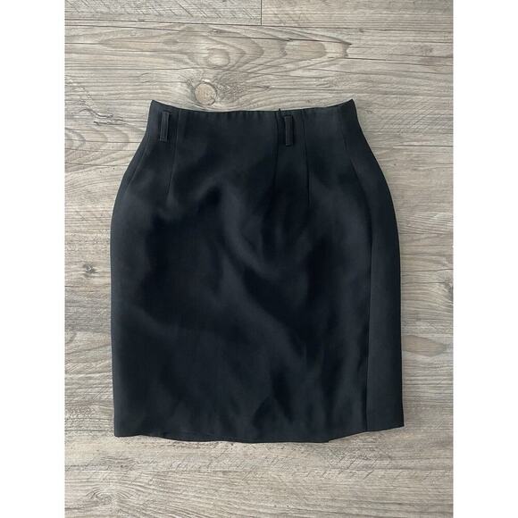 Talbots Skirt Women's Size 2 Petite Black Business Casual Elegant Classy Skirt - Picture 1 of 4